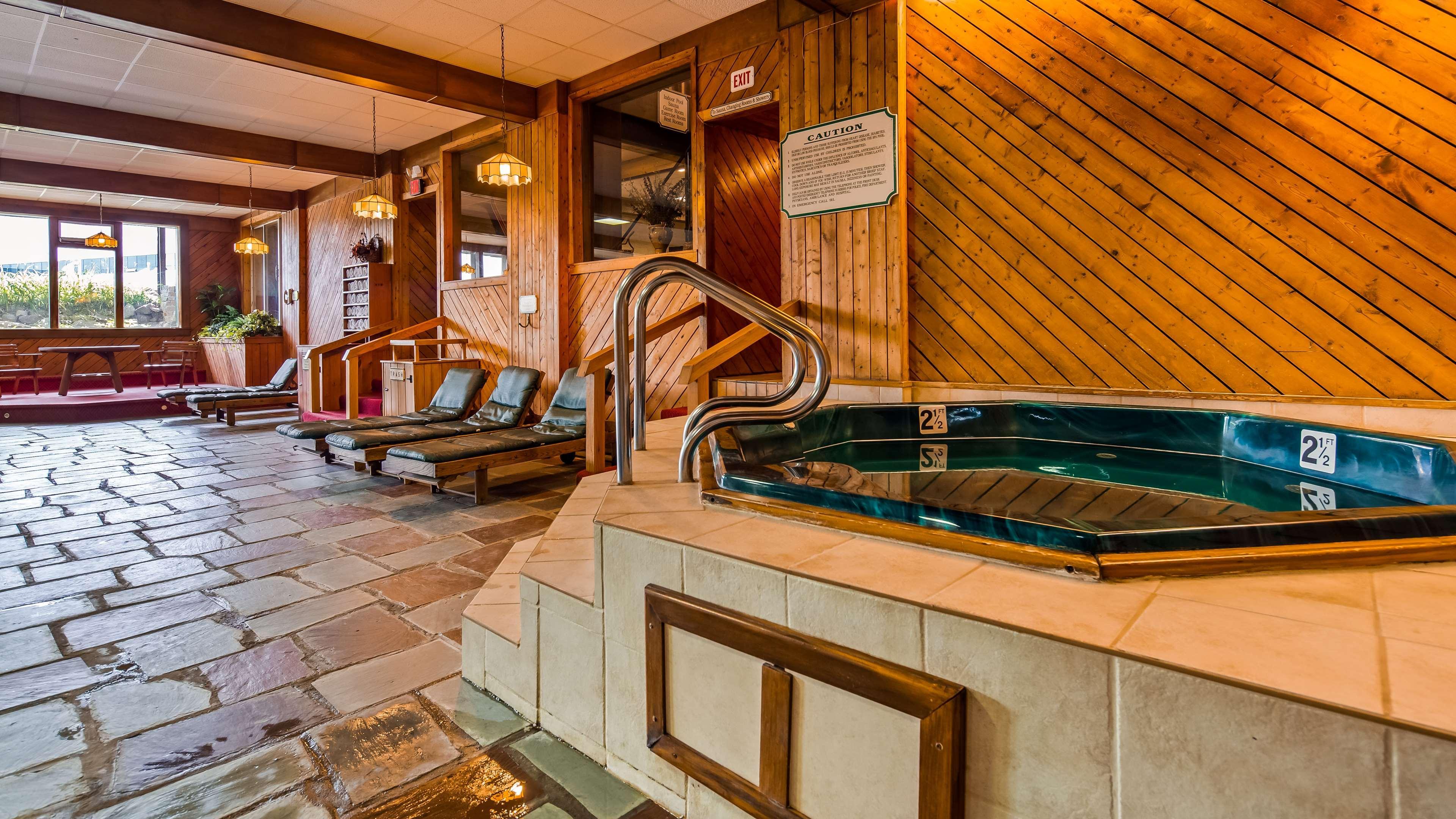 Best Western Adirondack Inn Лейк Плесид Екстериор снимка