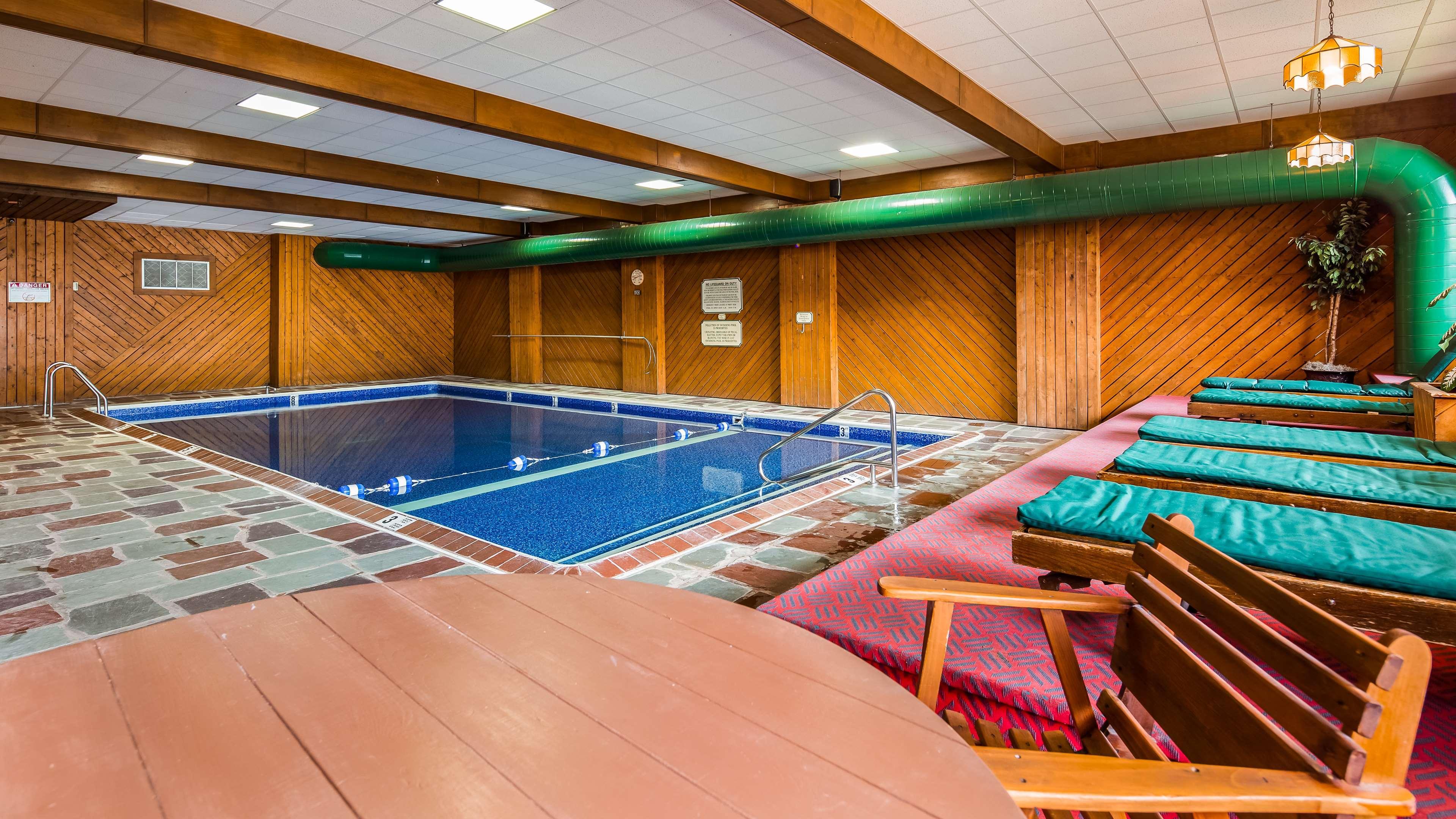 Best Western Adirondack Inn Лейк Плесид Екстериор снимка
