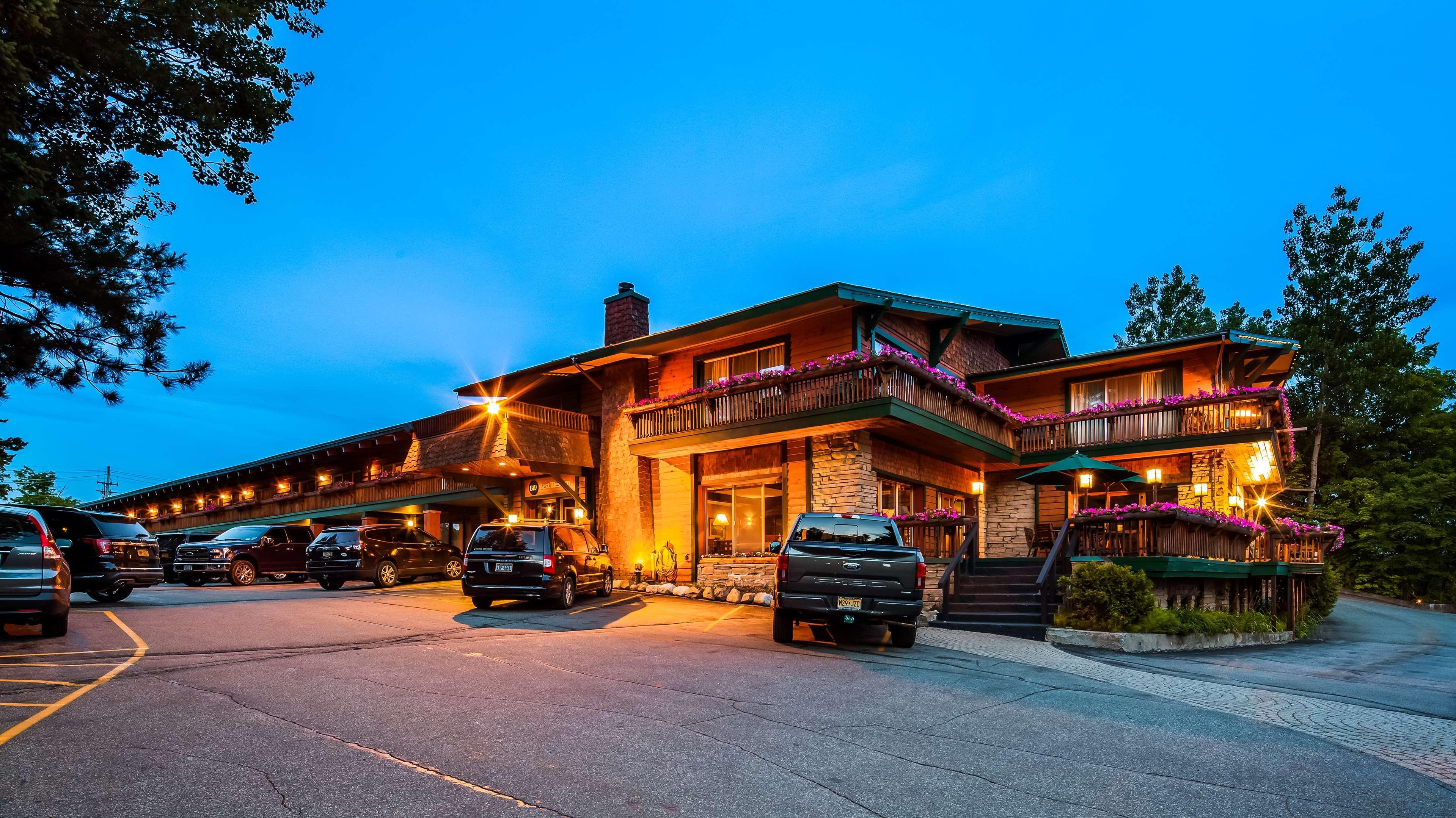 Best Western Adirondack Inn Лейк Плесид Екстериор снимка
