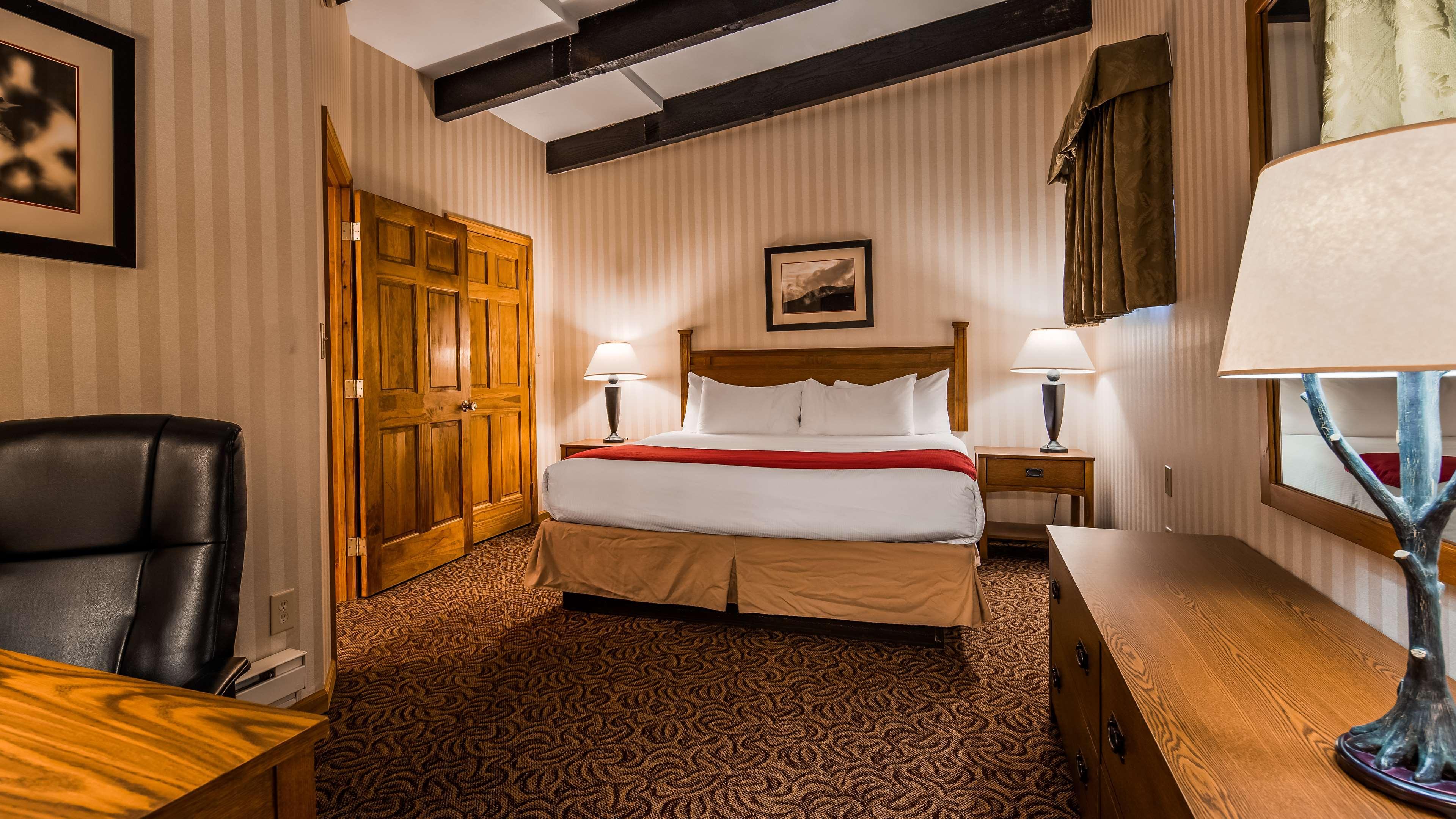 Best Western Adirondack Inn Лейк Плесид Екстериор снимка