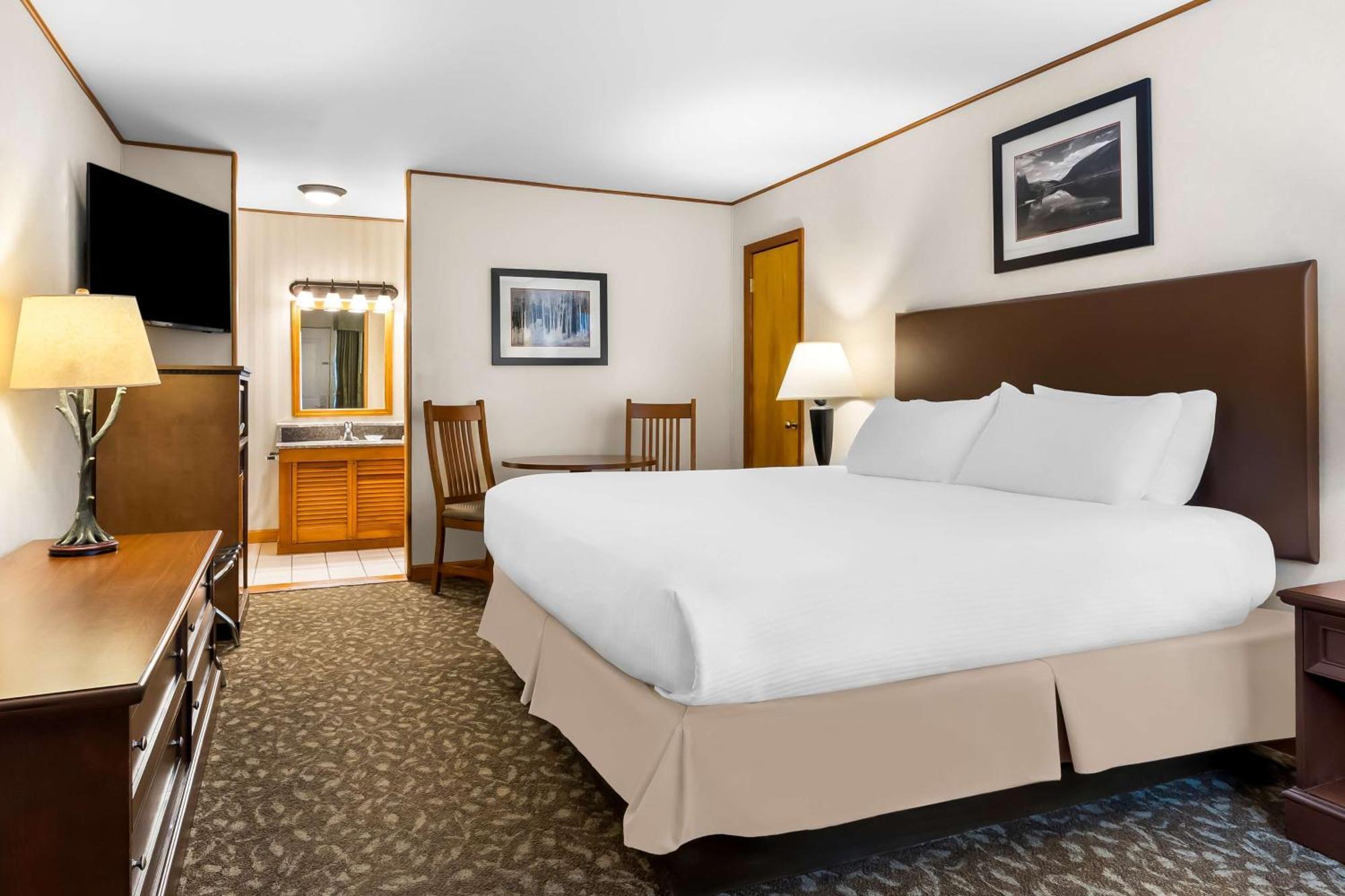 Best Western Adirondack Inn Лейк Плесид Екстериор снимка