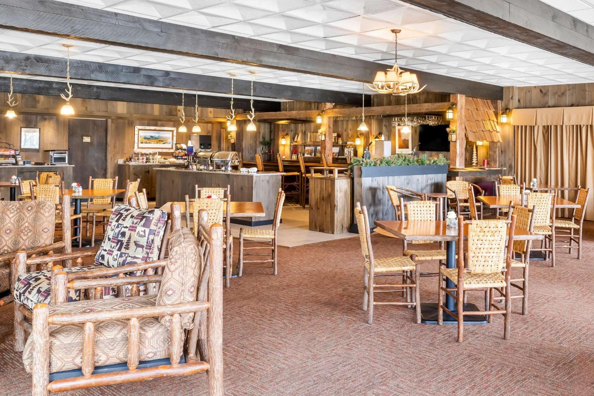 Best Western Adirondack Inn Лейк Плесид Екстериор снимка