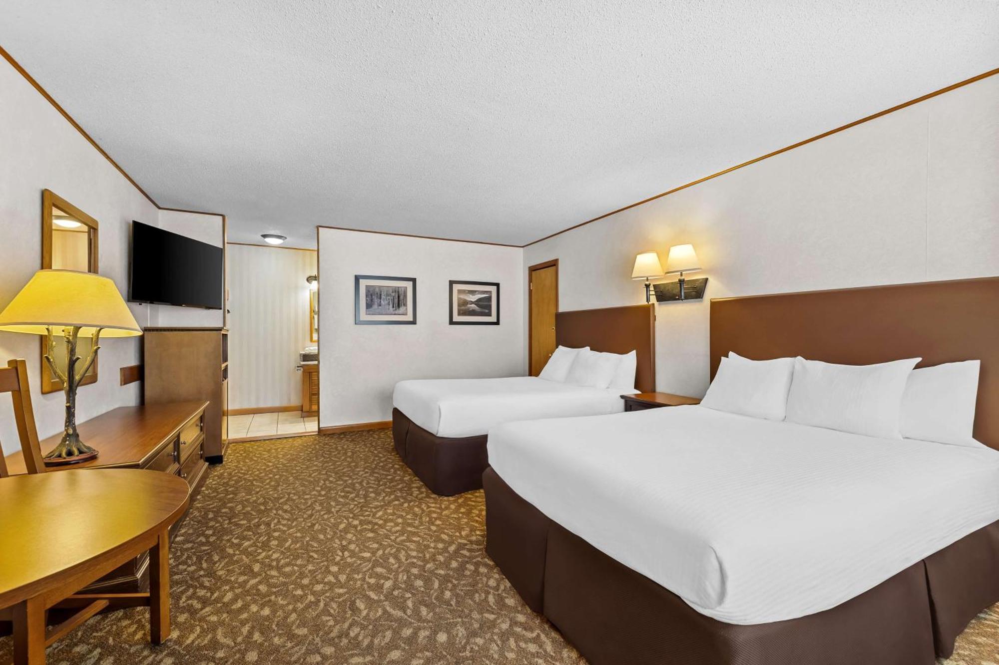 Best Western Adirondack Inn Лейк Плесид Екстериор снимка